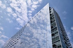 Das europäische Patentamt (hier an seinem Standort in Den Haag) entscheidet, ob biotechnologische Verfahren und biologische Produkte Patentschutz erhalten.